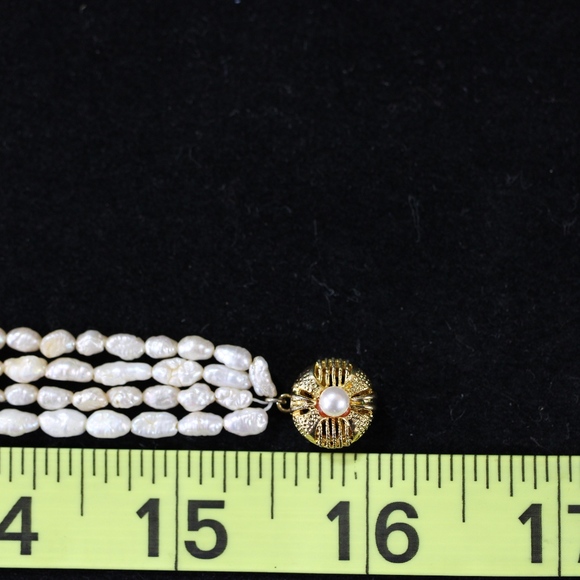 White Freshwater Seed Pearl Necklace Bracelet Set - Picture 8 of 8